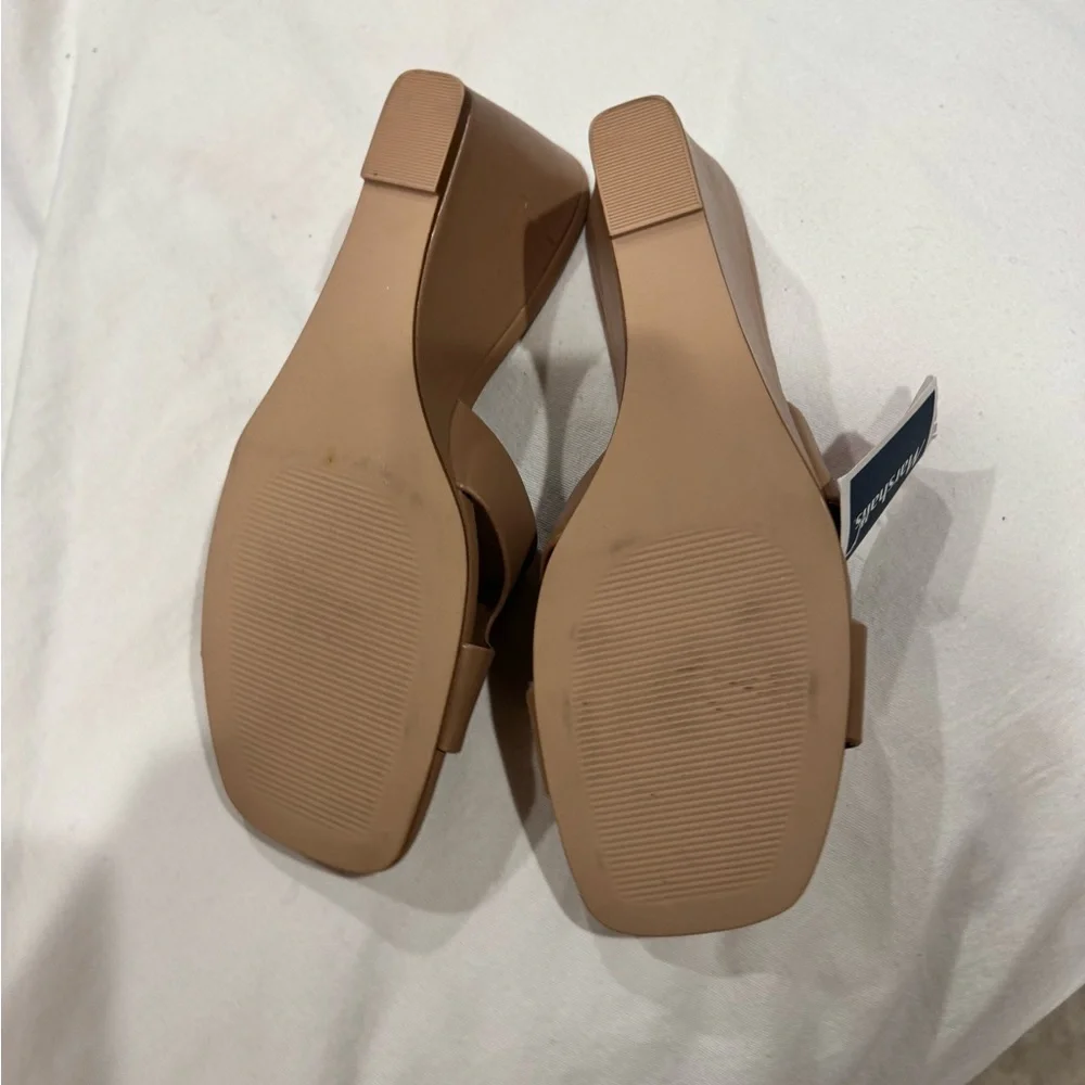 Madden Girl Women's Brown Mules - Picture 3 of 4